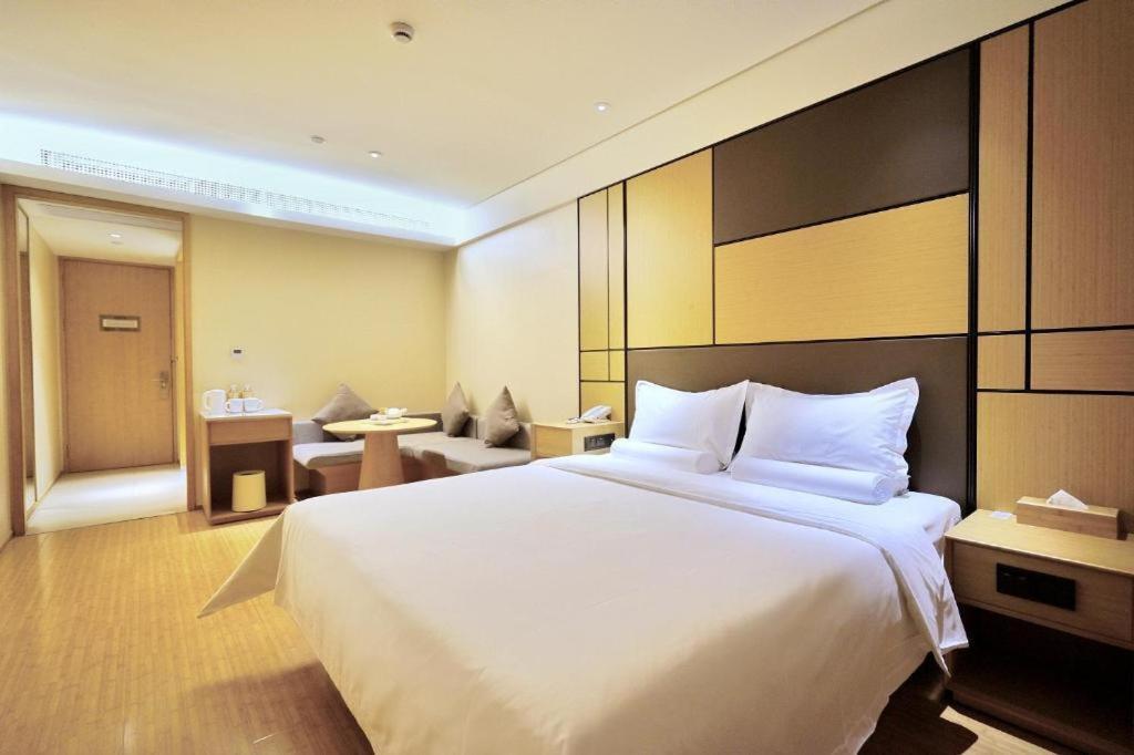 Ji Hotel Shanghai Hongqiao Yan'An XI Road Экстерьер фото