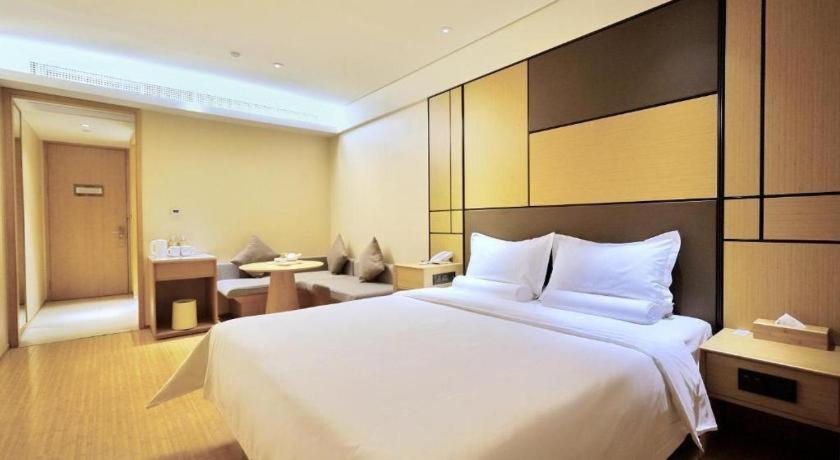 Ji Hotel Shanghai Hongqiao Yan'An XI Road Экстерьер фото