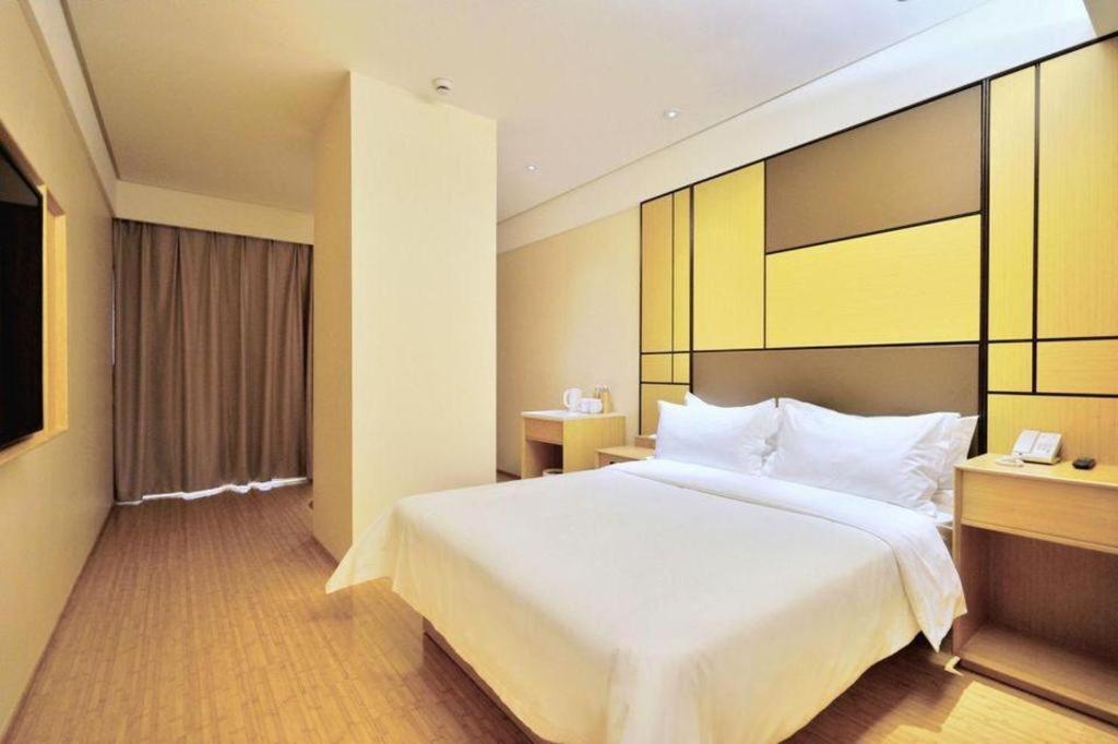 Ji Hotel Shanghai Hongqiao Yan'An XI Road Экстерьер фото