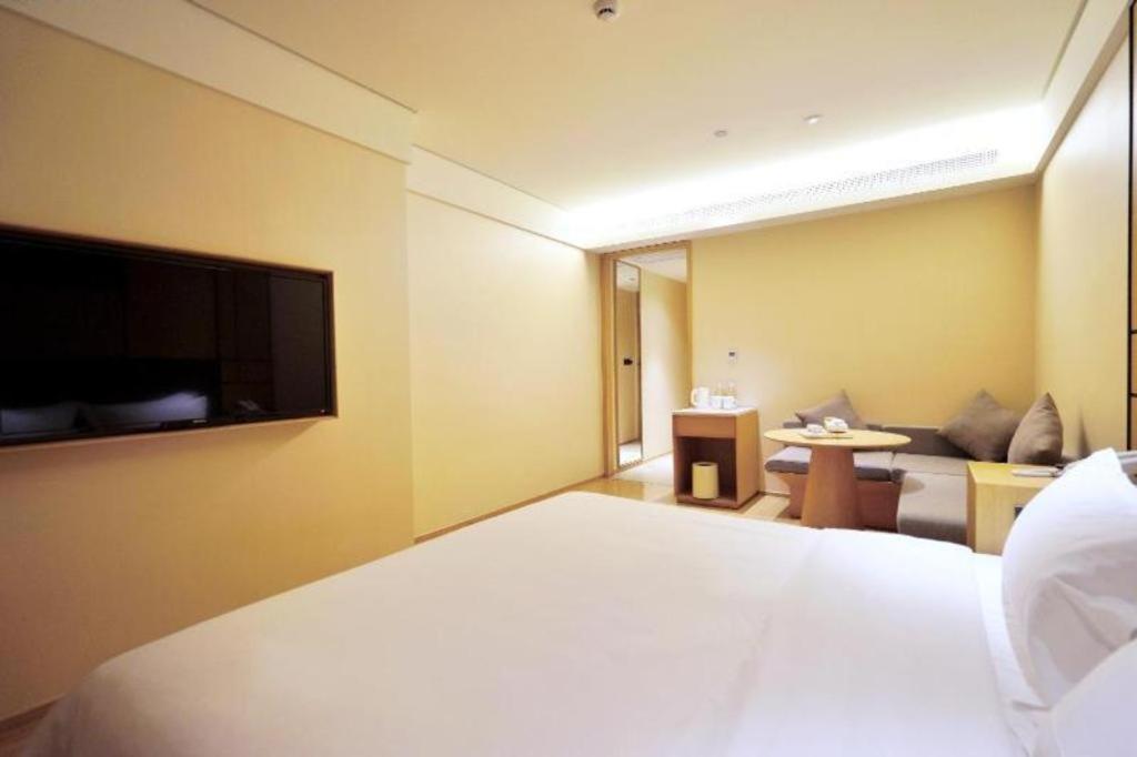 Ji Hotel Shanghai Hongqiao Yan'An XI Road Экстерьер фото