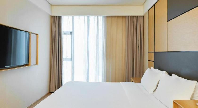 Ji Hotel Shanghai Hongqiao Yan'An XI Road Экстерьер фото